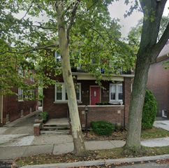 837 Beaconsfield 1S, Grosse Pointe Park, MI 48230