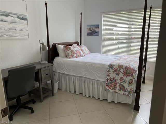 1240 Sarah Jean CIR M102, Naples, FL 34110