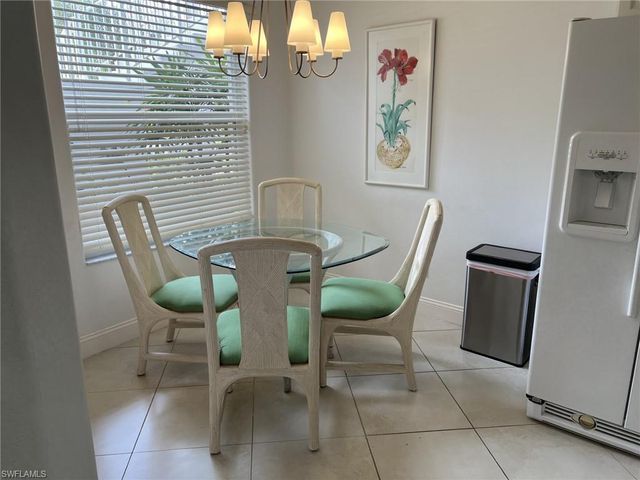 1240 Sarah Jean CIR M102, Naples, FL 34110