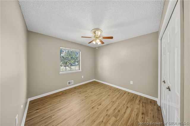 1324 Sportsman Drive, Jeffersonville, IN 47130
