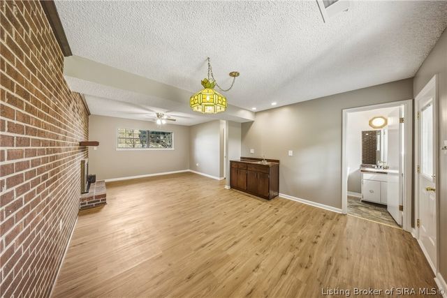 1324 Sportsman Drive, Jeffersonville, IN 47130