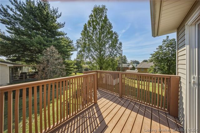 1324 Sportsman Drive, Jeffersonville, IN 47130