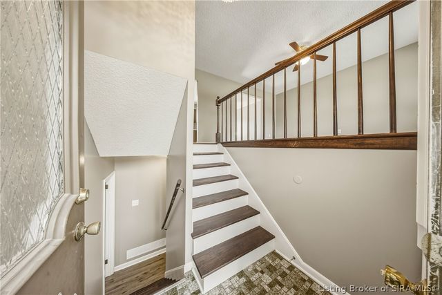 1324 Sportsman Drive, Jeffersonville, IN 47130