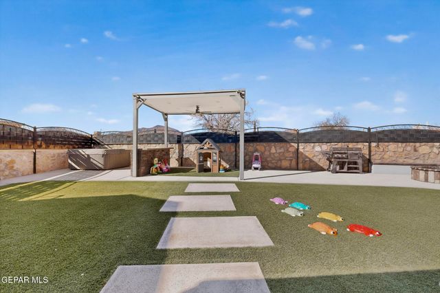 10625 HIDDEN LINK Place, El Paso, TX 79924