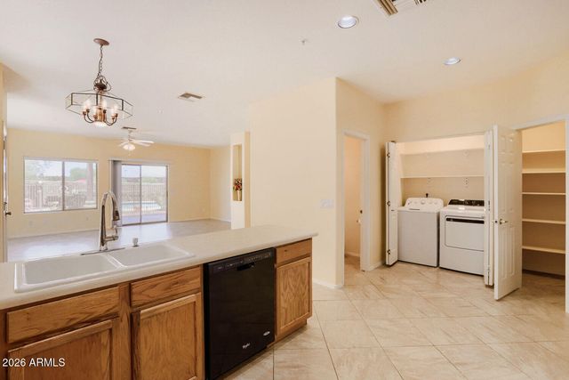 11682 N SAGUARO Boulevard E, Fountain Hills, AZ 85268