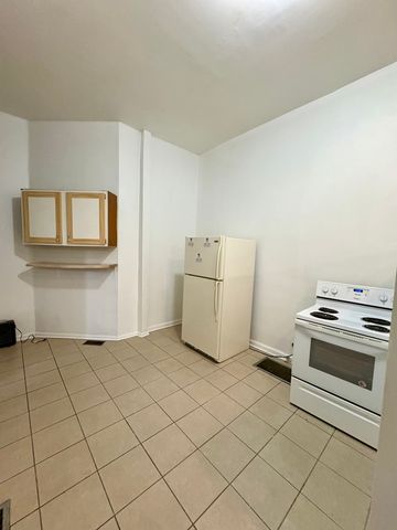 3113 W Roosevelt Road, Chicago, IL 60612