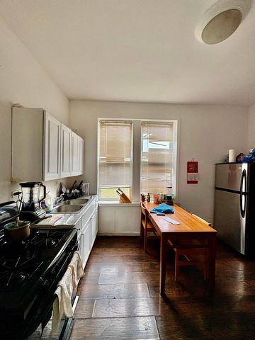 3113 W Roosevelt Road, Chicago, IL 60612