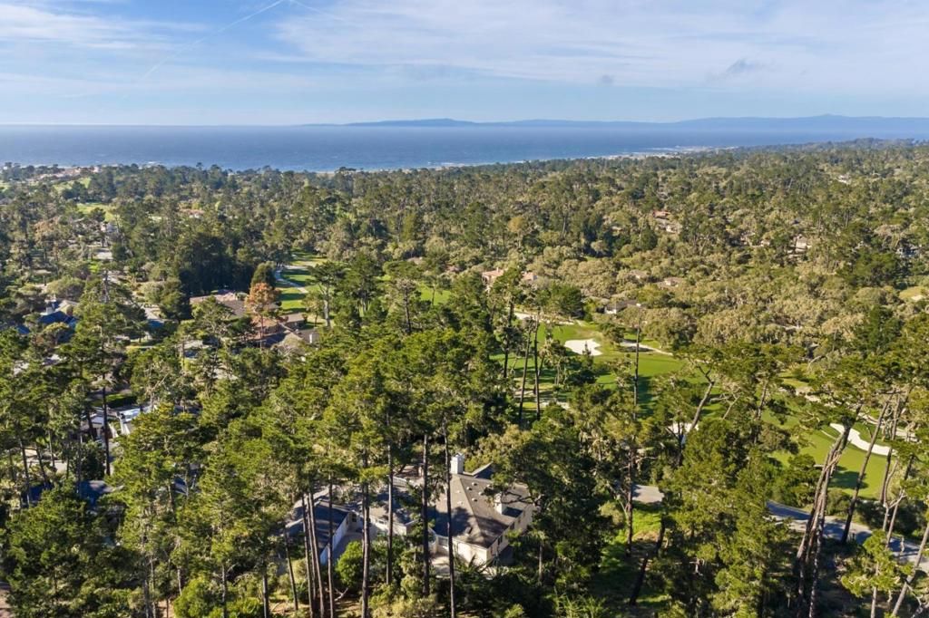 Image 33 of property listing at 2905 Bird Rock Road, Pebble Beach, CA 93953