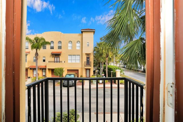 3102 TOSCANA CIRCLE, Tampa, FL 33611