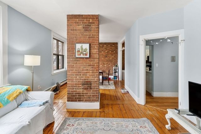 2 Pearl St 7, Boston, MA 02129