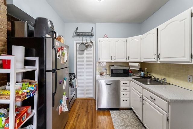 2 Pearl St 7, Boston, MA 02129