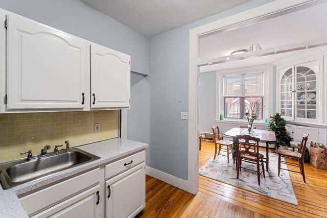 2 Pearl St 7, Boston, MA 02129