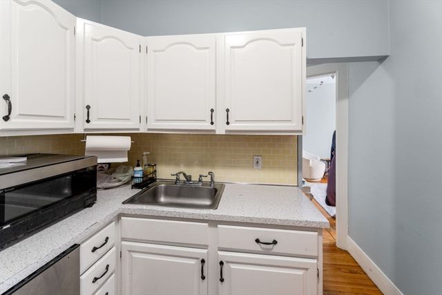 2 Pearl St 7, Boston, MA 02129