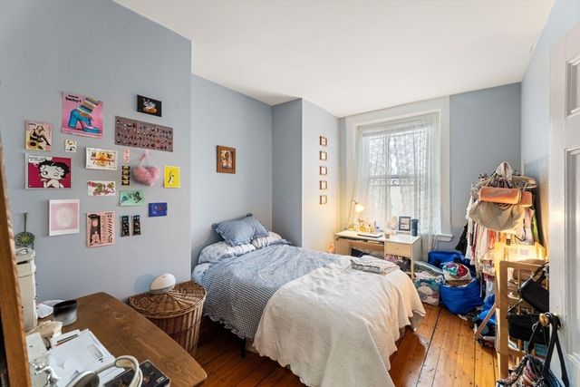 2 Pearl St 7, Boston, MA 02129