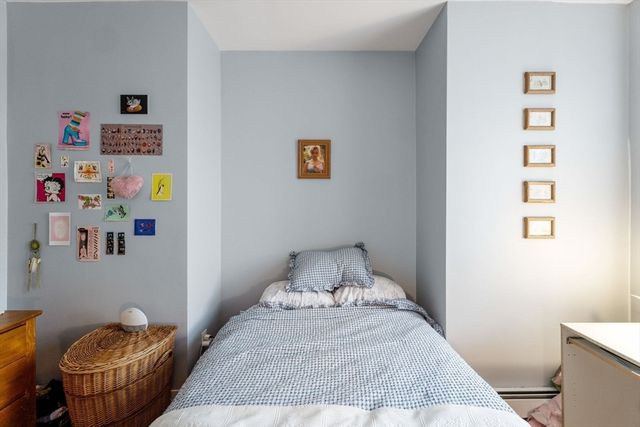 2 Pearl St 7, Boston, MA 02129