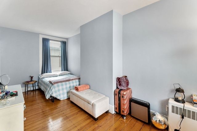 2 Pearl St 7, Boston, MA 02129