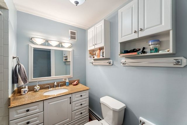 2 Pearl St 7, Boston, MA 02129