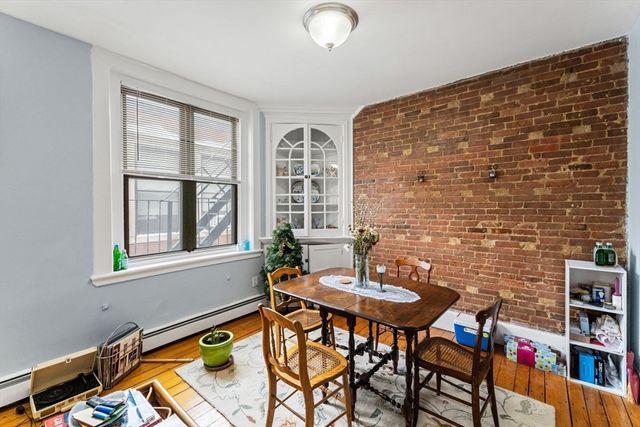 2 Pearl St 7, Boston, MA 02129