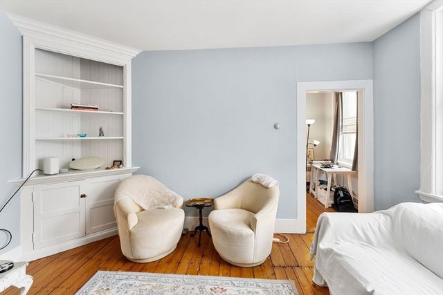 2 Pearl St 7, Boston, MA 02129