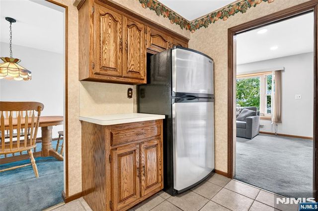 10 Hasbrouck Avenue, Emerson, NJ 07630