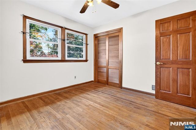 10 Hasbrouck Avenue, Emerson, NJ 07630
