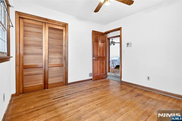 10 Hasbrouck Avenue, Emerson, NJ 07630