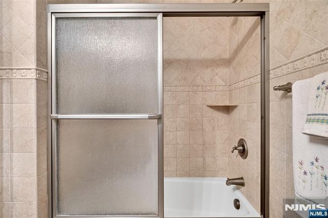 10 Hasbrouck Avenue, Emerson, NJ 07630