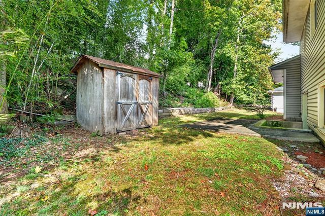 10 Hasbrouck Avenue, Emerson, NJ 07630