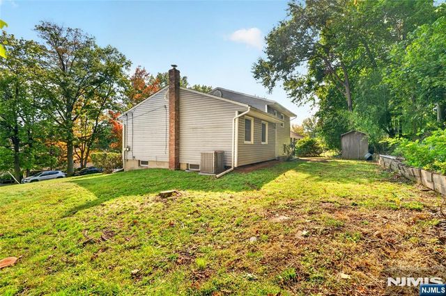 10 Hasbrouck Avenue, Emerson, NJ 07630