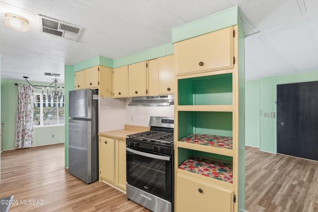 134 W Aliso Drive, Green Valley, AZ 85614