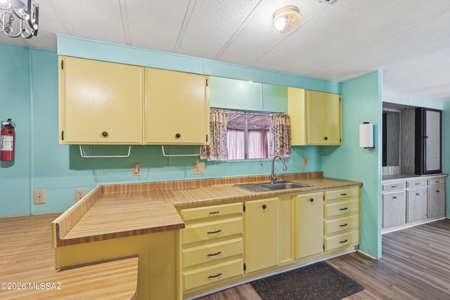 134 W Aliso Drive, Green Valley, AZ 85614