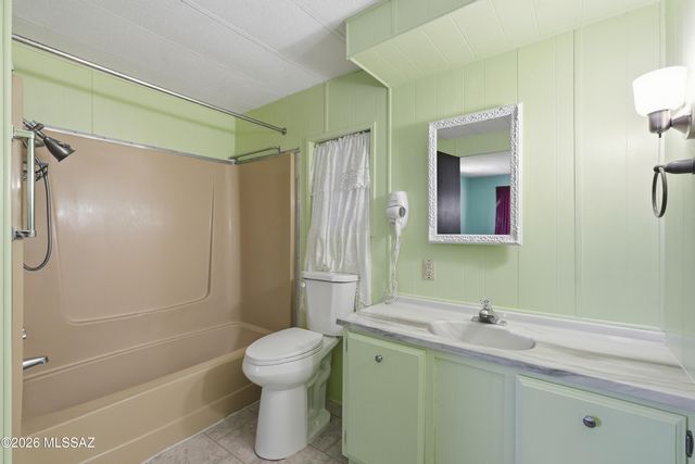 134 W Aliso Drive, Green Valley, AZ 85614