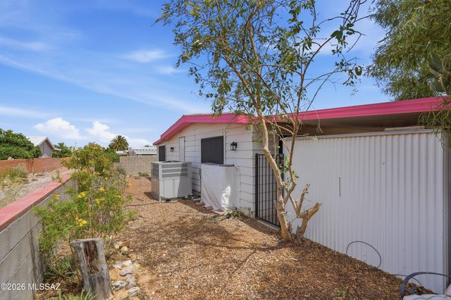 134 W Aliso Drive, Green Valley, AZ 85614