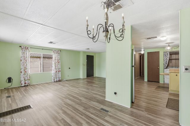 134 W Aliso Drive, Green Valley, AZ 85614