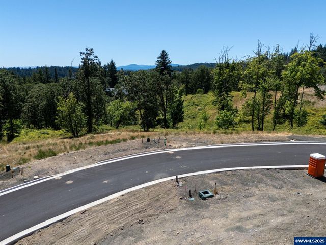3700 NW Goldfinch Dr, Corvallis, OR 97330