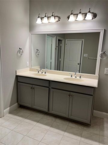 17756 Sage Lane, Dallas, TX 75252