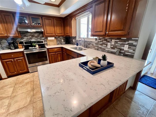 1036 Cedar Hill Place, Midwest City, OK 73110