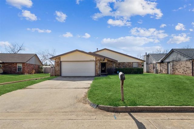 1036 Cedar Hill Place, Midwest City, OK 73110