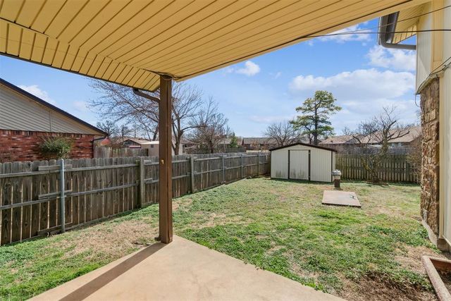 1036 Cedar Hill Place, Midwest City, OK 73110
