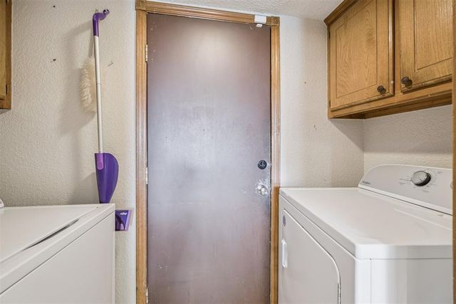 1036 Cedar Hill Place, Midwest City, OK 73110