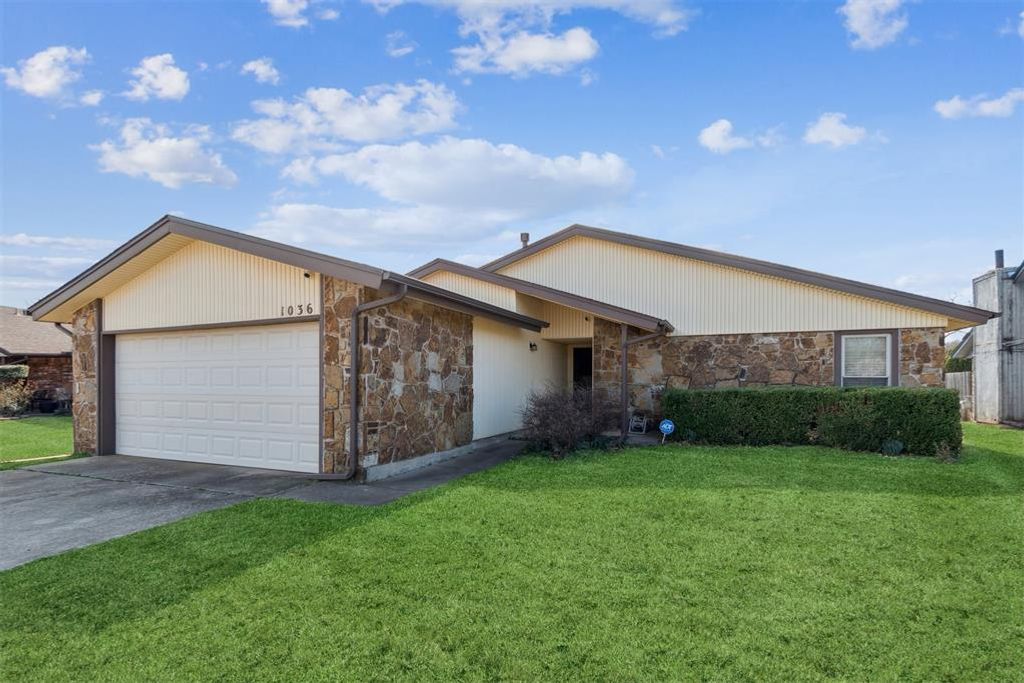 1036 Cedar Hill Place, Midwest City, OK 73110
