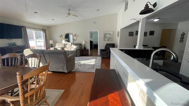 7120 Lapeer Road, Davison, MI 48423