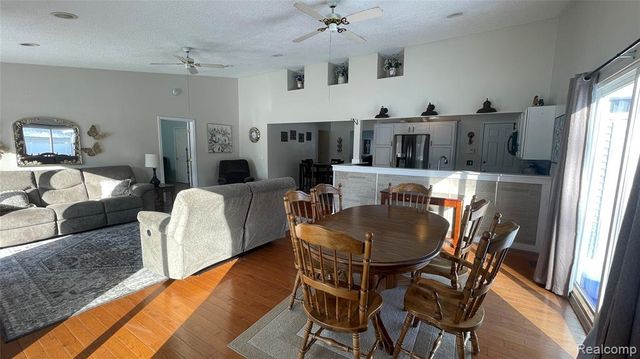 7120 Lapeer Road, Davison, MI 48423