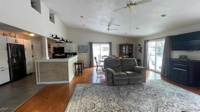 7120 Lapeer Road, Davison, MI 48423