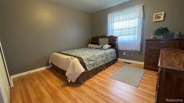 7120 Lapeer Road, Davison, MI 48423