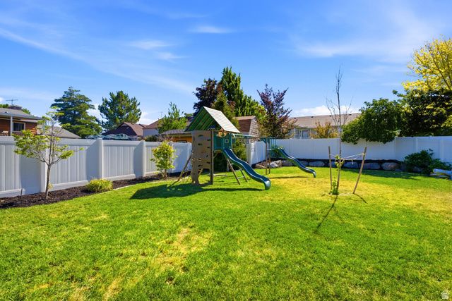2534 N 1275 W, Clinton, UT 84015