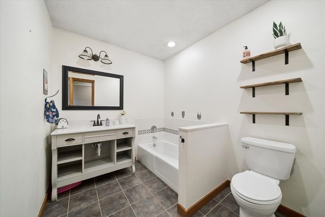 24908 Hemphill Drive, Elwood, IL 60421