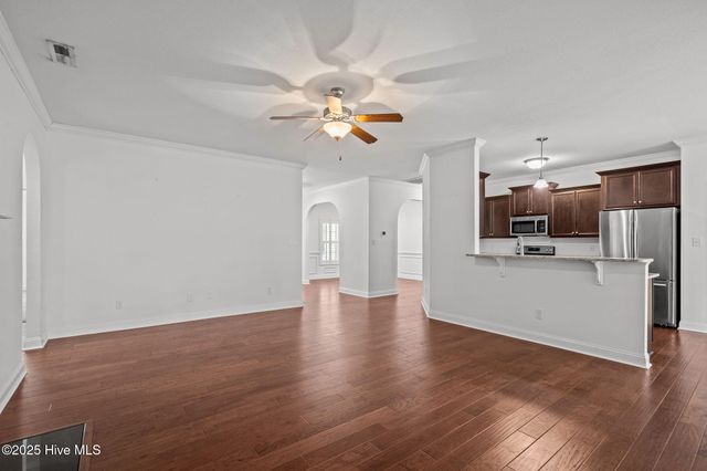 100 White Swan Way, Swansboro, NC 28584