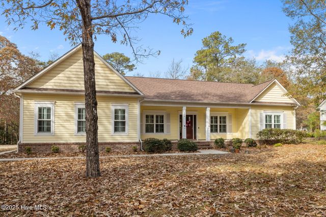 100 White Swan Way, Swansboro, NC 28584