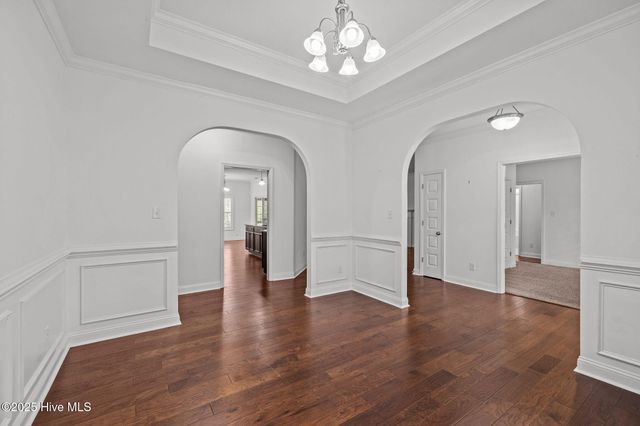 100 White Swan Way, Swansboro, NC 28584